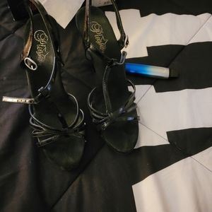 Size 10 black heels